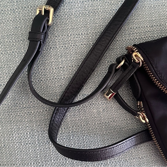 Vince Camuto black nylon shoulder bag - Picture 3 of 8